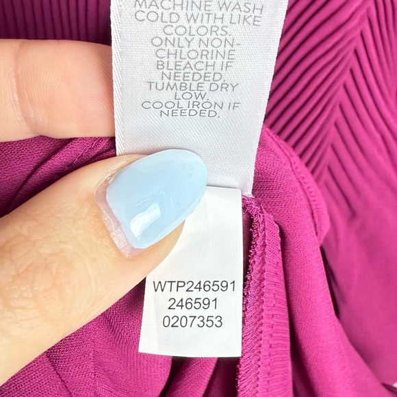 J. Jill Women’s Wearever Sunburst-Pleated Woven Top in Pink Boysenberry size 2X - Picture 5 of 10